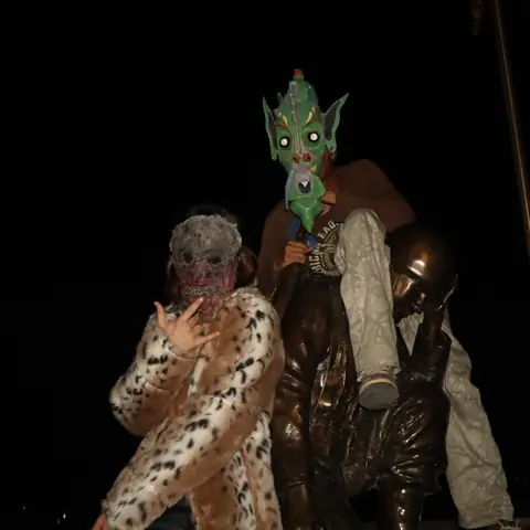 Stone Mask photoshoot, photo 20 of 210
